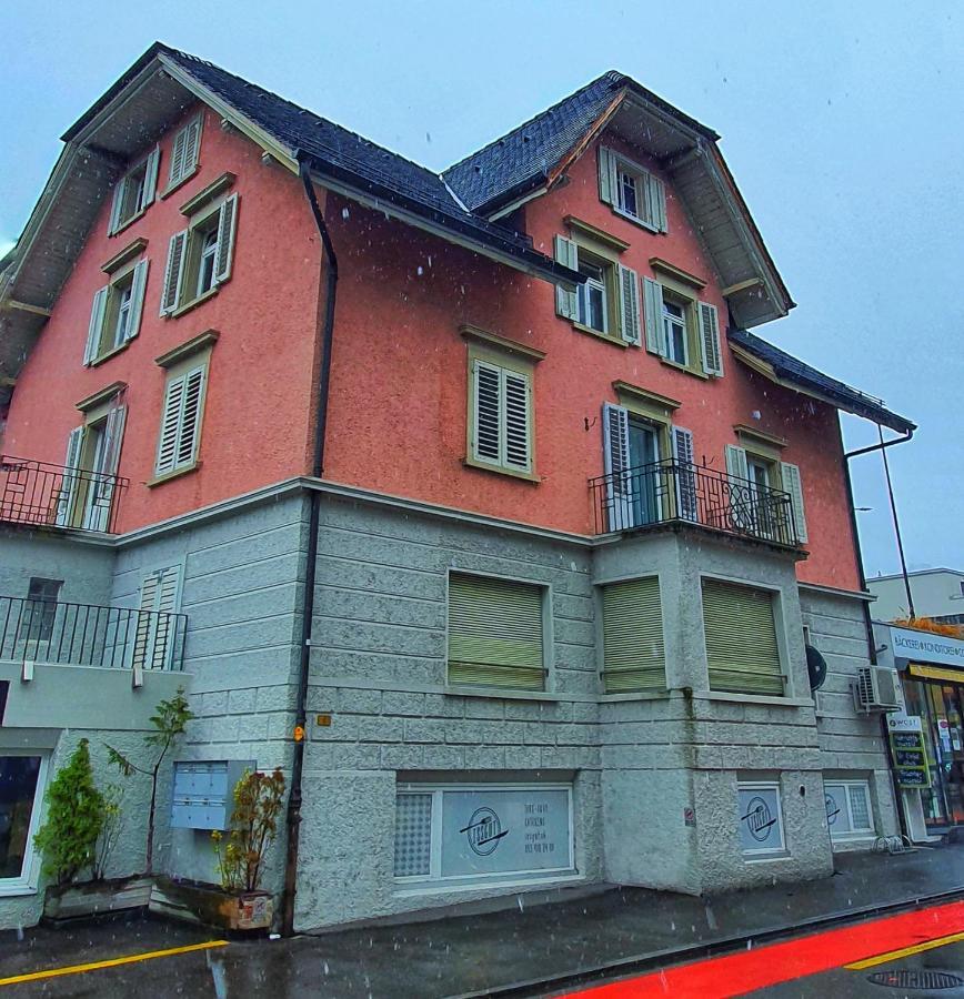 普费菲孔Sensi Living Station公寓 外观 照片